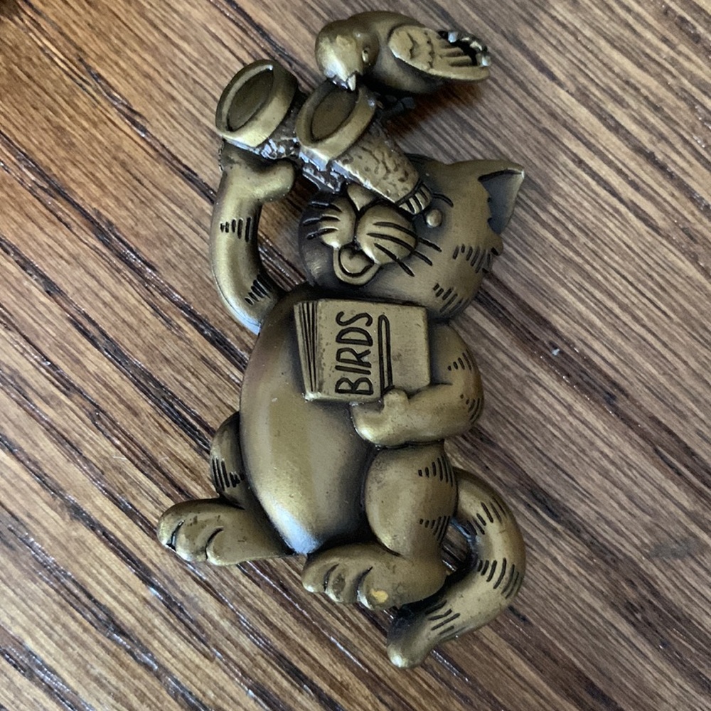 Pins for the cat lover. 9 pins in all by JJ,  TC& ? - Picture 3 of 13